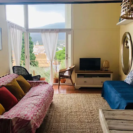Apartment Duplex Deli *
